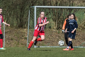 Bild 25 - C-Juniorinnen TSV Zarpen - TuS Tensfeld : Ergebnis: 2:1